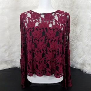 🌞SALE!!!🌞Lace Bell Sleeve Top